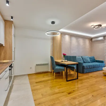 Lena Sa Dve Spavace Sobe * Zlatibor