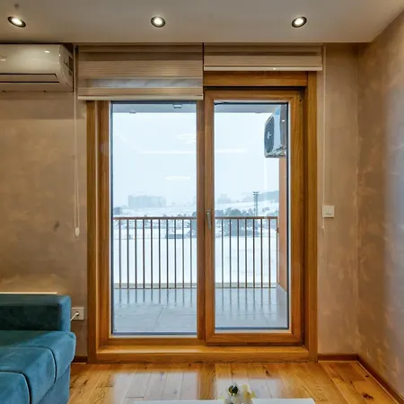 Lena Sa Dve Spavace Sobe *