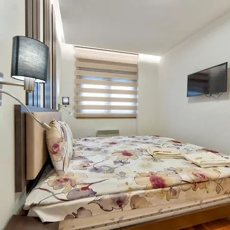 Lena Sa Dve Spavace Sobe Zlatibor