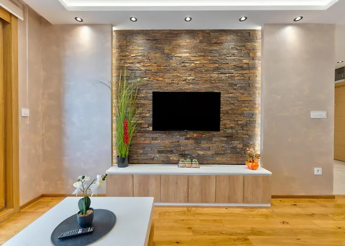 Daire Lena Sa Dve Spavace Sobe *