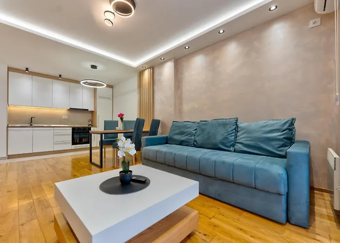 Lena Sa Dve Spavace Sobe * Zlatibor