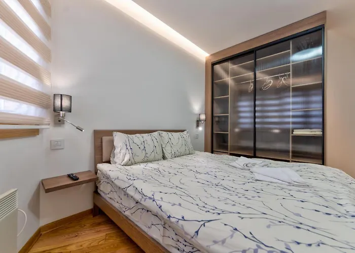 Lena Sa Dve Spavace Sobe *